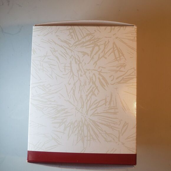 Hallmark Keepsake Ornament Barbie Holiday Collectors Series 1995 - Picture 4 of 6